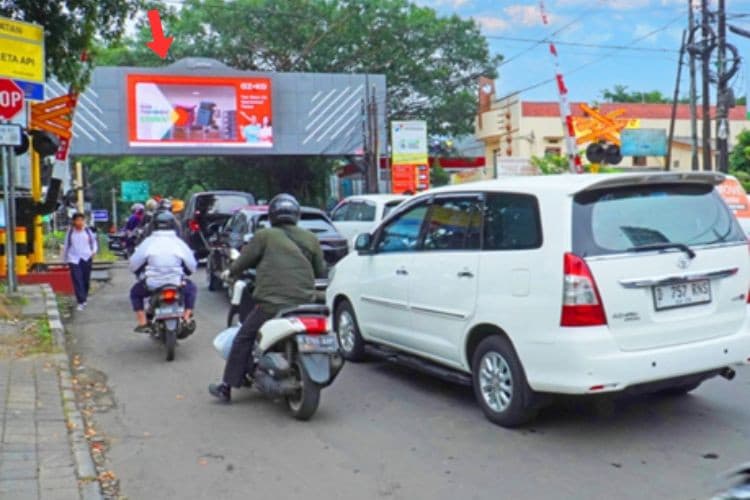 1 Sided LED Bando Billboard at Jl. Sunda no. 93, Bandung, Jawa Barat