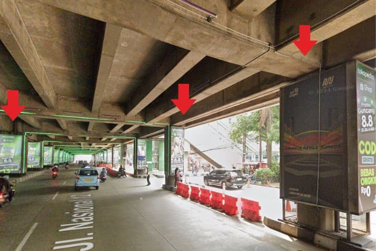 30 Panel Vertical Understation Billboard at Jl. Lebak Bulus Raya, Jakarta Selatan, DKI Jakarta 