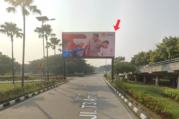1 Panel Horizontal Videotron Billboard at Jl. T3 Departure, Tangerang, Banten