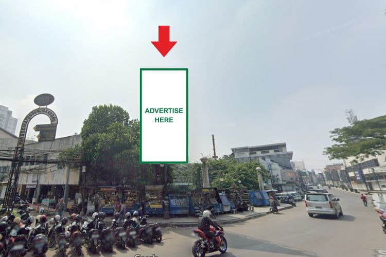 1 Panel Vertical Static Billboard at Jl. Naripan, Bandung, Jawa Barat 