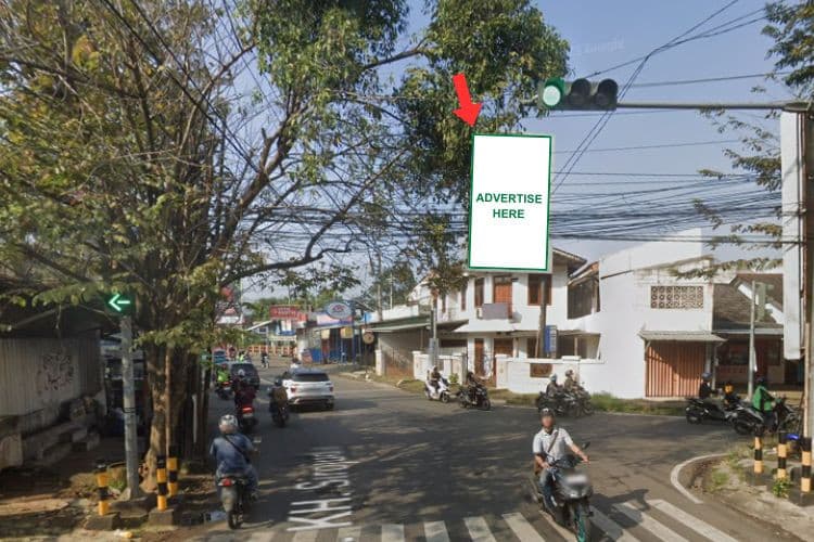 1 Panel Vertical Static Billboard at Jl. KH. Sirojudin, Semarang, Jawa Tengah  (at Jatimulyo Junction)