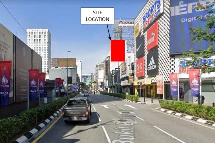 1 Sided Vertical Wall-Banner Billboard at Jalan Bukit Bintang, Kuala Lumpur