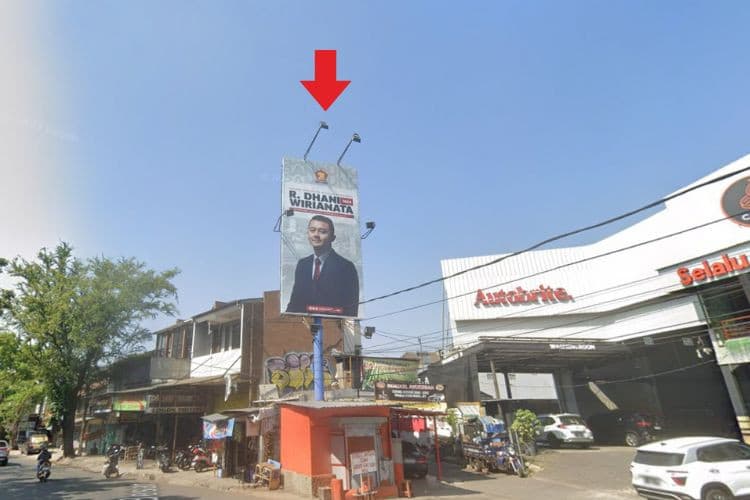 1 Panel Vertical Static Billboard at Jl. Lengkong Besar, Bandung, Jawa Barat  (In Front of Cerita Grill)