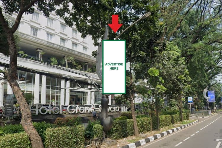 15 Panel Lamp Pole Billboard at Jl. Raya Pajajaran, Bogor, Jawa Barat 