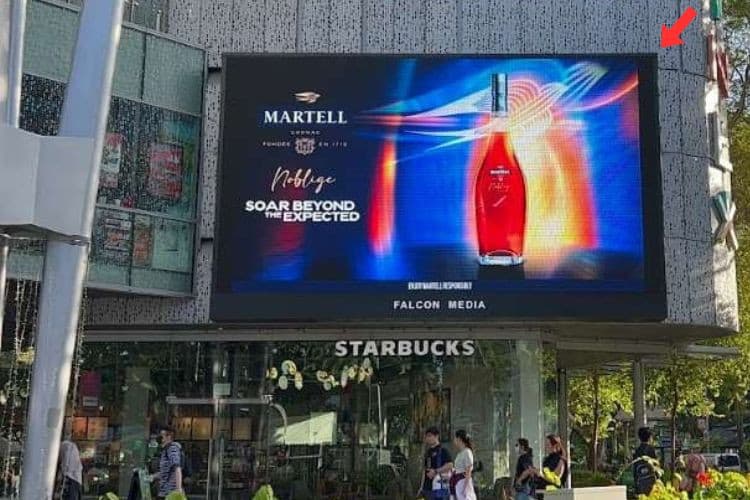 1 Panel Horizontal Digital Screen Billboard at Tanjong Katong Rd, East Region (attached to Kinex Mall above Starbucks)