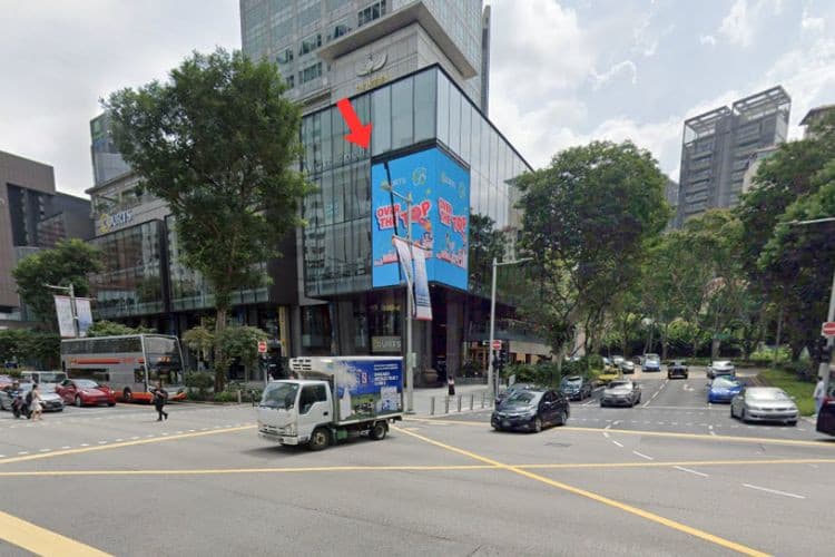 2 Sided Vertical Digital Screen Billboard at Orchard Rd, Orchard, Central Region (opposite Orchard Building)