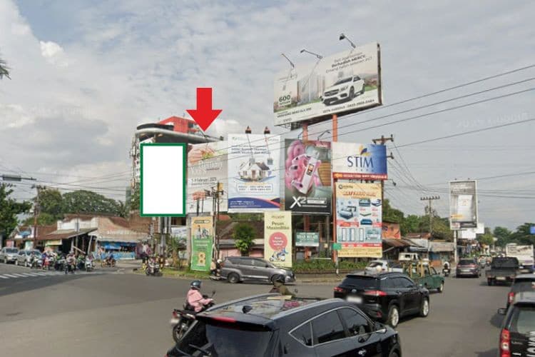 1 Vertical Static Billboard at Jl. Palagan Tentara, Yogyakarta, Daerah Istimewa Yogyakarta  (Intersection Monjali B)