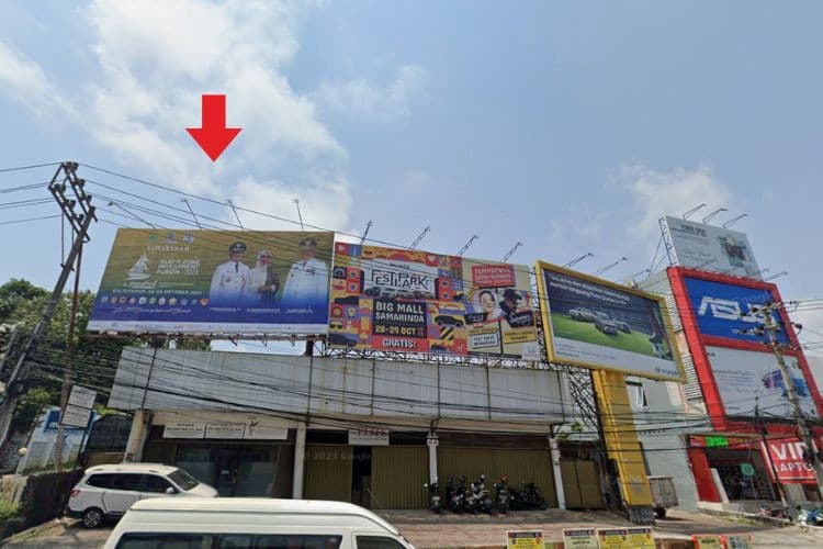 1 Panel Horizontal Static Billboard at Jl. Jend. Sudirman - MT. Haryono, Balikpapan, Kalimantan Timur