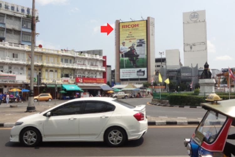 1 Panel Vertical Building Wrap Billboard at Tang Hua Pug Building, Bangkok, Bang Rak, Bangkok Rama 4 Intersection - Hua Lamphong