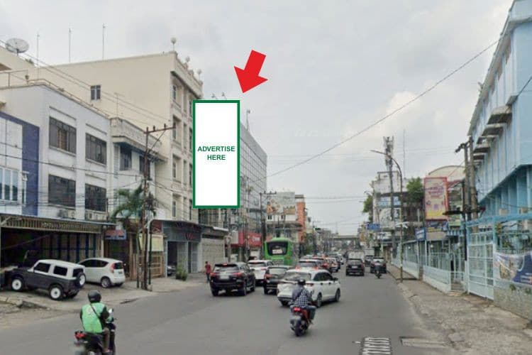1 Panel Vertical Static Billboard at Jl. Thamrin, Medan, Sumatera Utara 