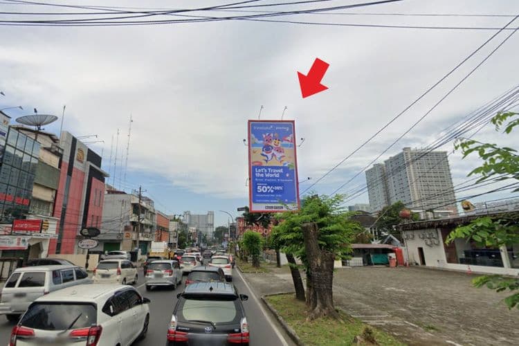 1 Panel Vertical Static Billboard at Jl. H.M Yamin, Medan, Sumatera Utara  (Intersection Angsana)