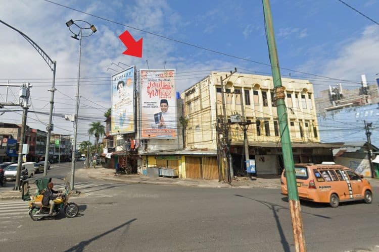 1 Panel Vertical Static Billboard at JL. IR. H. Juanda, Sukaraja, Medan Maimun, Medan, Sumatera Utara 