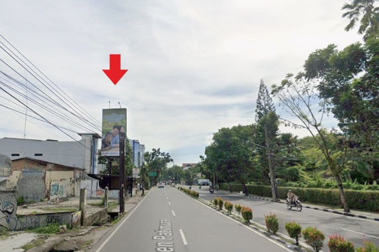 1 Panel Vertical Static Billboard at Jl. Patimura, Medan Baru, Medan, Sumatera Utara 