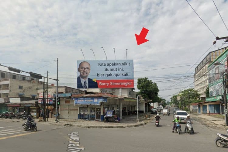 1 Panel Horizontal Static Billboard at Jl. Gatot Subroto, Medan, Sumatera Utara  Intersection Jl. Darussalam & Jl. Ayahanda