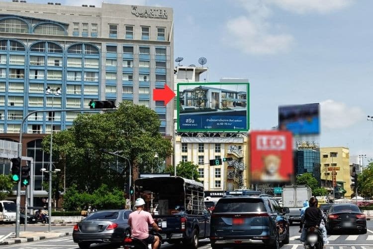 1 Panel Classic Billboard Billboard at Hua Lamphong intersection, Bangkok, Samphanthawong,, Bangkok Tri Mit Rd