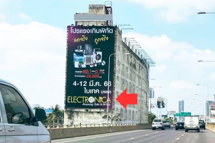 1 Panel Vertical Classic Billboard Billboard at Expressway Stage 2, Bangkok, Bang Kho Laem, Bangkok Before the entrance to Chan Road. left