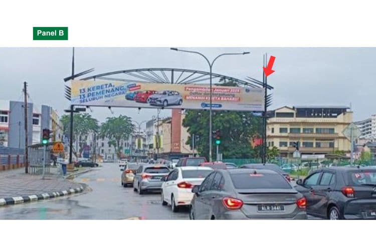 Gantry Billboard at Jalan Raja Musa Aziz, Ipoh, Perak (near D R Seenivasagam Recreational Park)