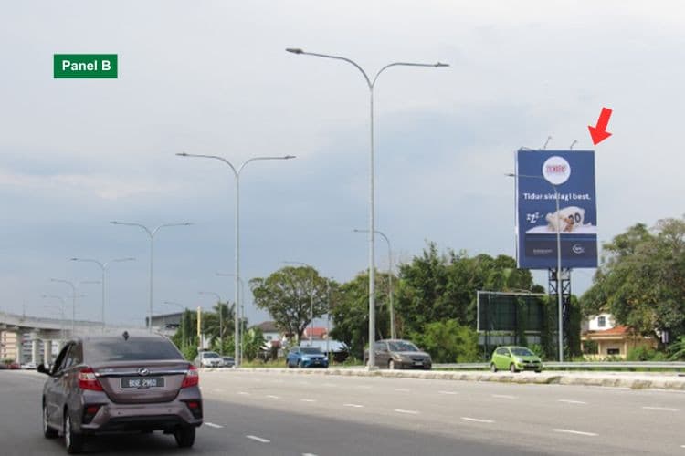 Vertical Minipole Billboard at Jalan Langat / Jalan Serunai / Lebuh Batu Nilam Interchange, Klang, Selangor (near new flyover)