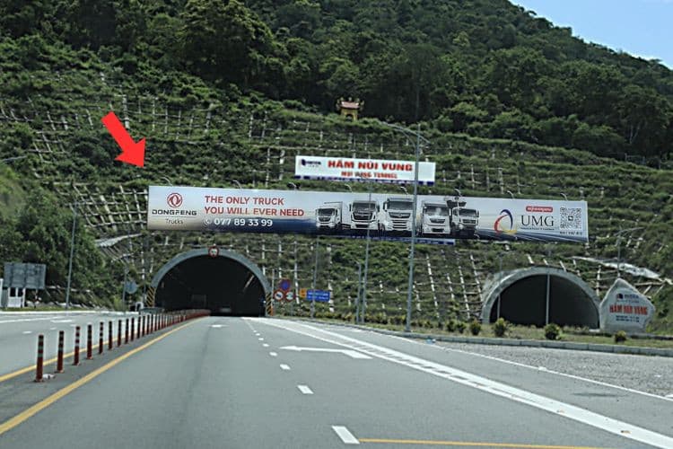 1 Sided Horizontal Iron Frame Panel Billboard at Entrance of Nui Vung tunnel, Lam Dong (Location 2)