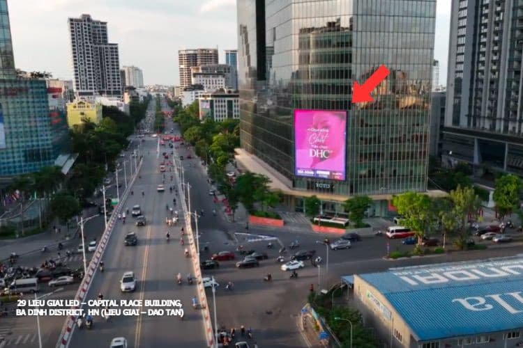 LED Screen Billboard at 29 Lieu Giai, Ba Dinh District, Ha Noi City (Capital Place Building)