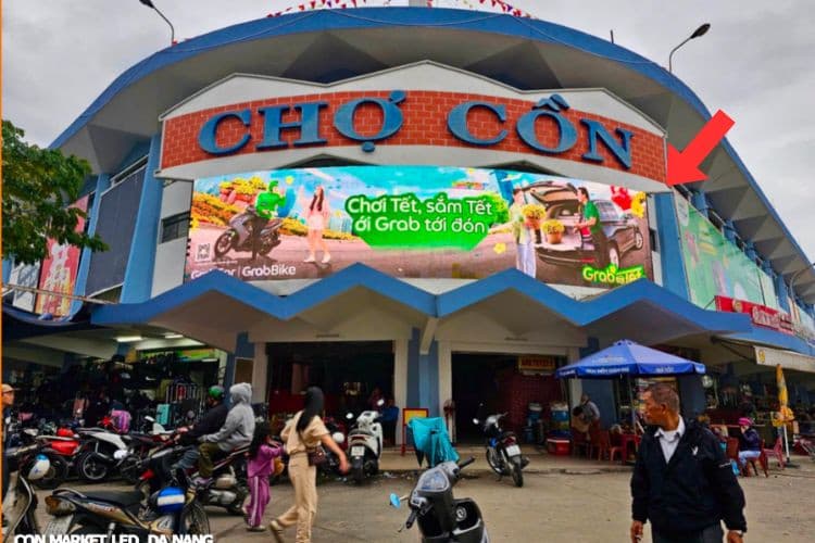 1 Sided LED Screen Billboard at 90 Hung Vuong, Hai Chau District, Da Nang City (Con Market)