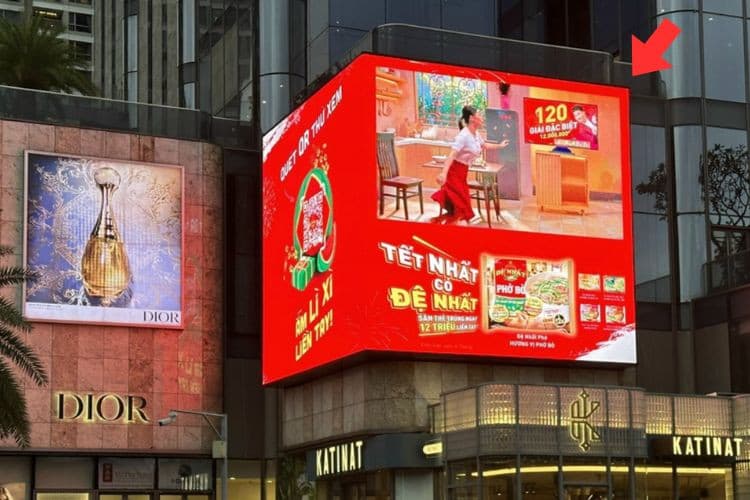 1 Sided Corner LED Screen Billboard at 772 Dien Bien Phu, Thanh My Tay Ward, Ho Chi Minh City (Vincom Center Landmark 81)