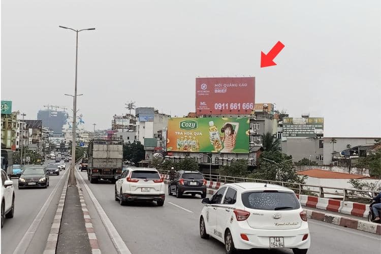 1 Panel Horizontal Wall-mounted Pano Billboard at End of Bai Chay Bridge, Bai Chay, Quang Ninh