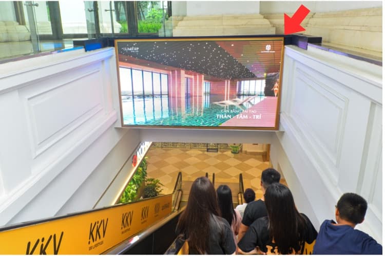 1 Panel Horizontal LED Screen Billboard at 72A Nguyen Trai, Khuong Dinh Ward, Ha Noi City (Vincom Mega Mall Royal City)