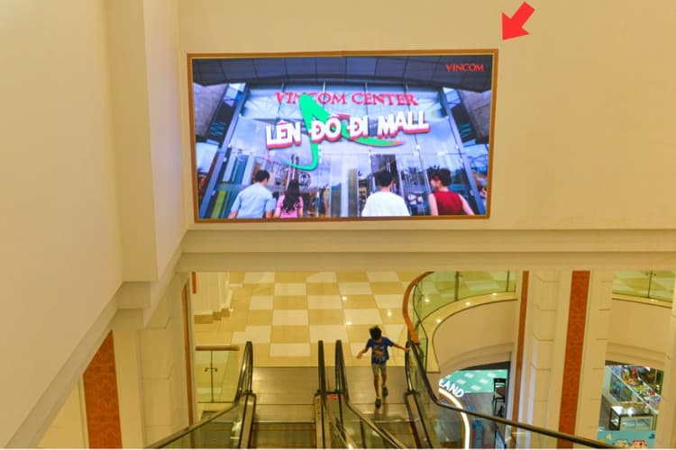 1 Panel Horizontal LED Screen Billboard at 72A Nguyen Trai, Khuong Dinh Ward, Ha Noi City (Vincom Mega Mall Royal City)