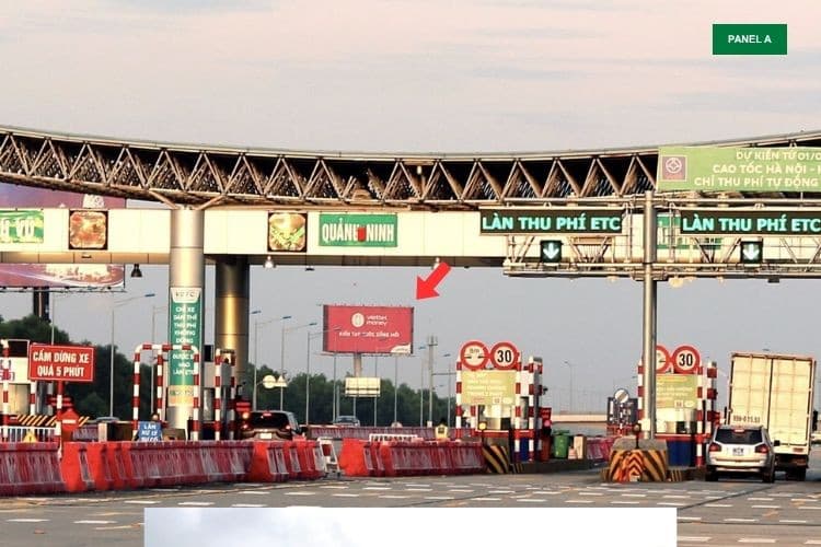 3 Panel Horizontal Unipole Billboard at Km 95+800, Duong Kinh, Hai Phong City