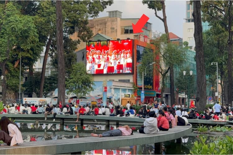 1 Sided Horizontal LED Wall Cladding Billboard at 11A Pham Ngoc Thach Street, Xuan Hoa Ward, Ho Chi Minh City