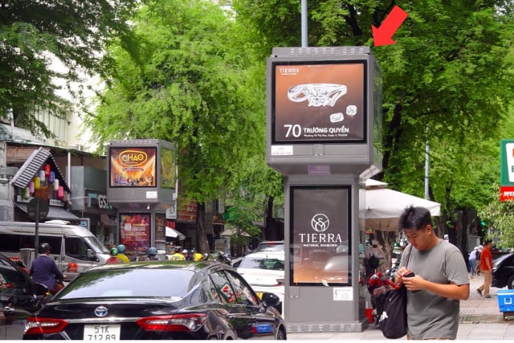 8 Sided E-tower Panel Billboard at 22 Le Thanh Ton, Sai Gon Ward, Ho Chi Minh City