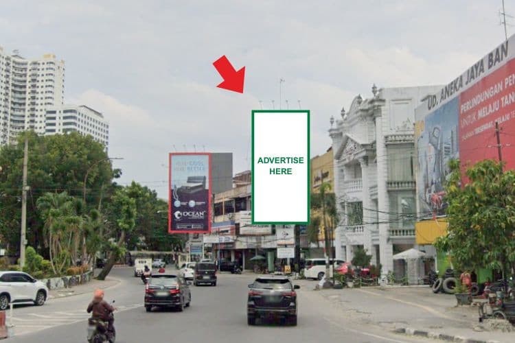 1 Panel Vertical Static Billboard at Jl Stasiun Kereta Api, Medan, Sumatera Utara  (Nearby Paulina Florist)