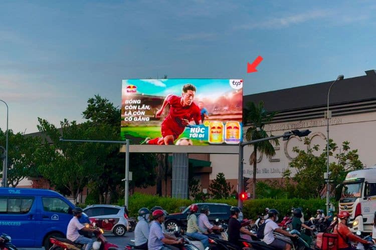 1 Panel Horizontal LED Screen Billboard at 799 Nguyen Luong Bang, District 7, Ho Chi Minh City