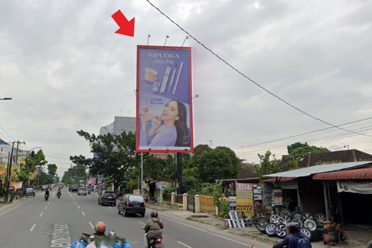 1 Panel Vertical Static Billboard at Jl. Perintis Kemerdekaan, Medan, Sumatera Utara  (Across Indosat Ooredoo Building)