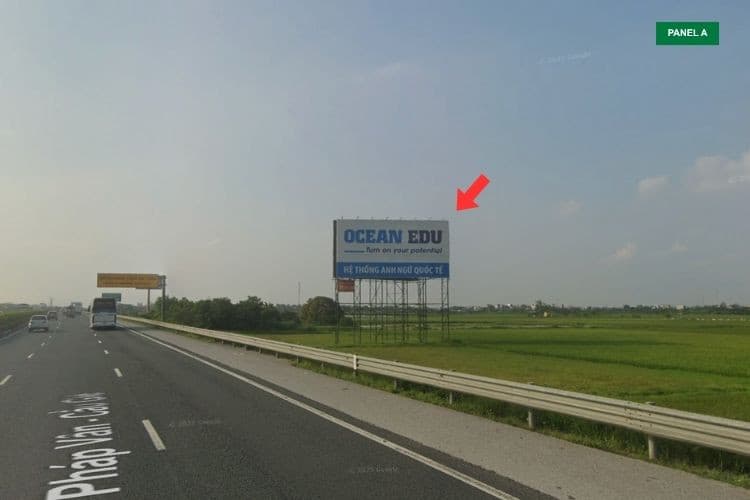 2 Panel Iron frame billboard Billboard at Kilometer Marker H8/200+40, Thuong Tin, Ha Noi City