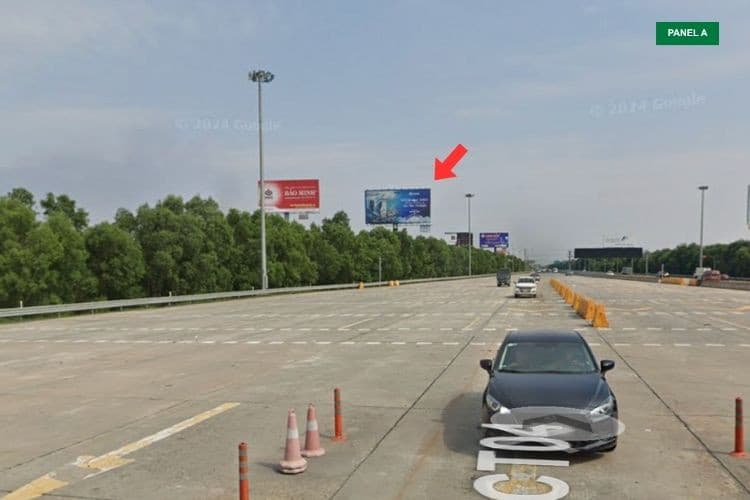 2 Panel Horizontal Unipole Billboard at Hanoi - Hai Phong Expressway Toll Gate (Km10+800), Hung Yen