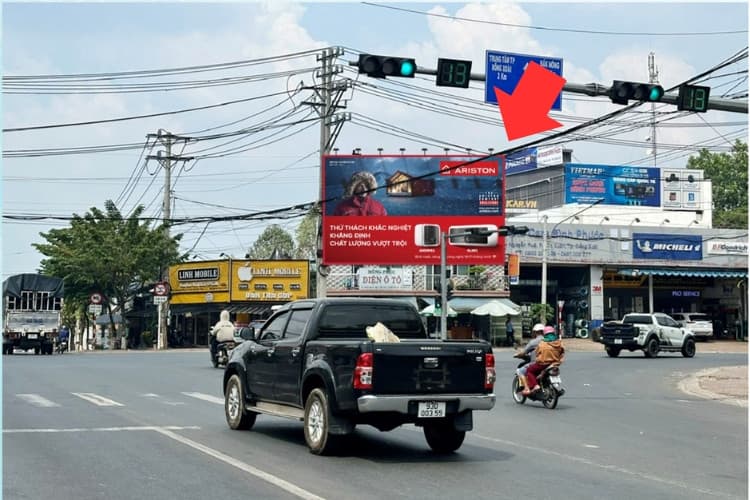1 Panel Horizontal Wallscape Billboard at No.1 Nguyen Hue Street, Binh Phuoc Ward, Dong Nai