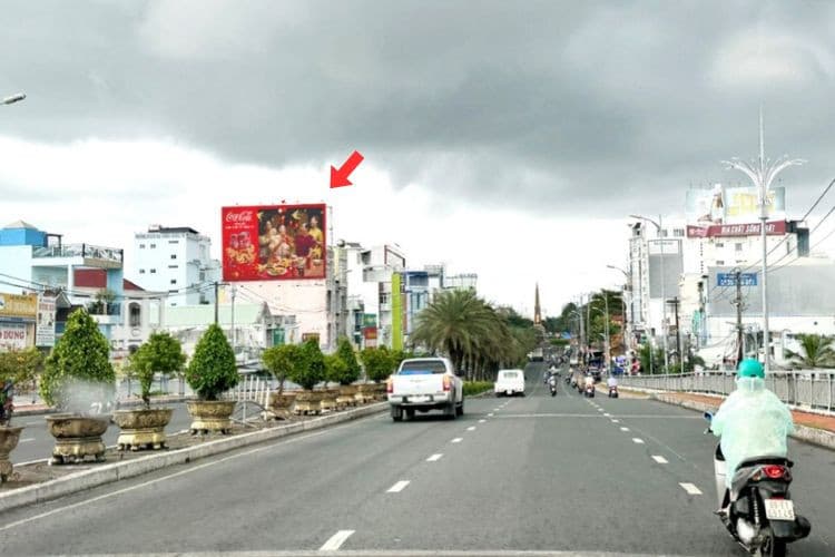 1 Sided Horizontal Wall-mounted Pano Billboard at 22 Hung Vuong, An Xuyen, Ca Mau