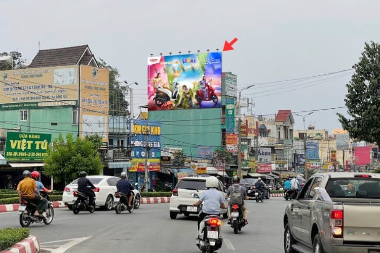 Day view - Horizontal Wallscape Billboard at 42 Pham Van Thuan, Long Binh Ward, Dong Nai
