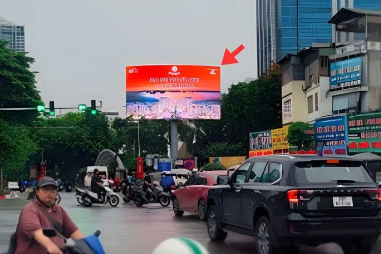 1 Panel Horizontal LED Screen Billboard at 43 Nguyen Chi Thanh, Giang Vo Ward, Ha Noi City (Vietnam television - VTV)