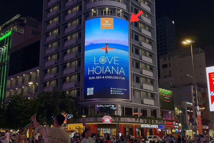 1 màn hình LED tại 66 Nguyễn Huệ, Phường Sài Gòn, TP. Hồ Chí Minh