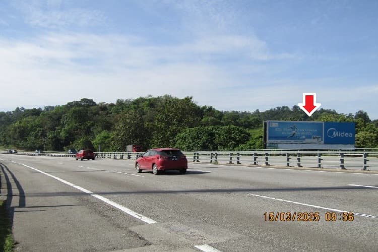 1 Panel Free Standing Billboard at NSE KM438, Rawang, Selangor (South Bound, Off-Side)