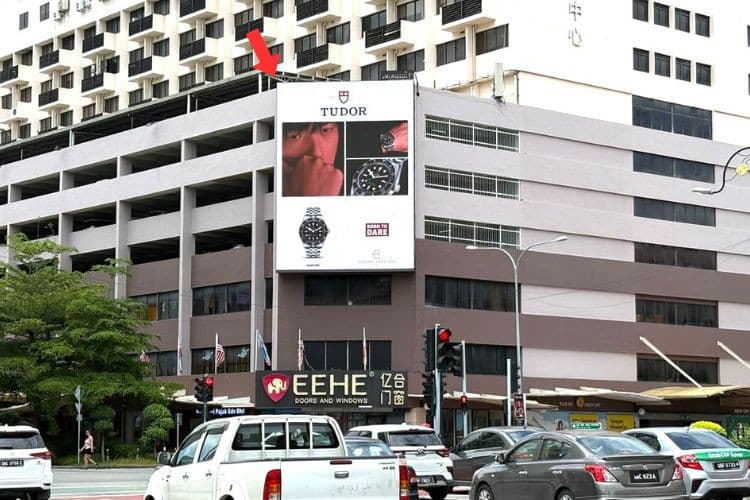 1 Panel Vertical Digital Screen Billboard at Wisma Merdeka, Jalan Tun Razak, Kota Kinabalu, Sabah