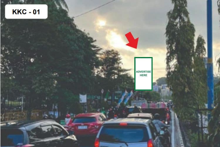 1 Panel Vertical Static Billboard at Jl. Letjend Suprapto, Samarinda, Kalimantan Utara 