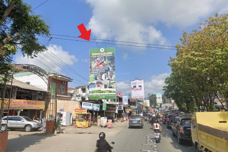 1 Panel Vertical Static Billboard at Jl. H. Juanda Simp, Samarinda, Kalimantan Timur (Side A)