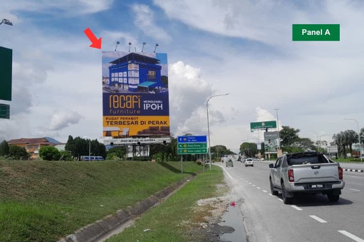 Vertical Minipole Billboard at Jalan Sultan Azlan Shah, Ipoh, Perak
