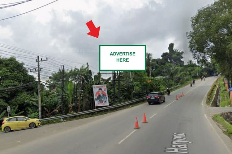 1 Panel Vertical Static Billboard at Jl. MT. Haryono, Samarinda, Kalimantan Timur