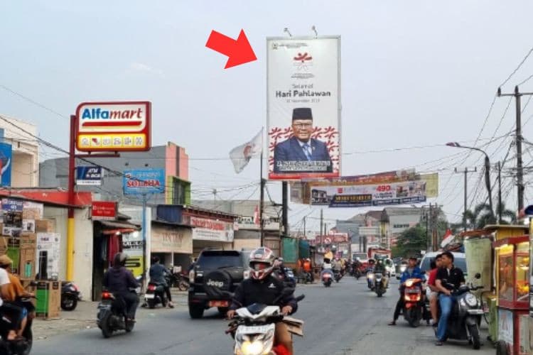 1 Sided Vertical Static Billboard at Jl. Raya Mauk, Sepatan, Sepatan, Kabupaten Tangerang, Banten (nearby Alfamart, side A)