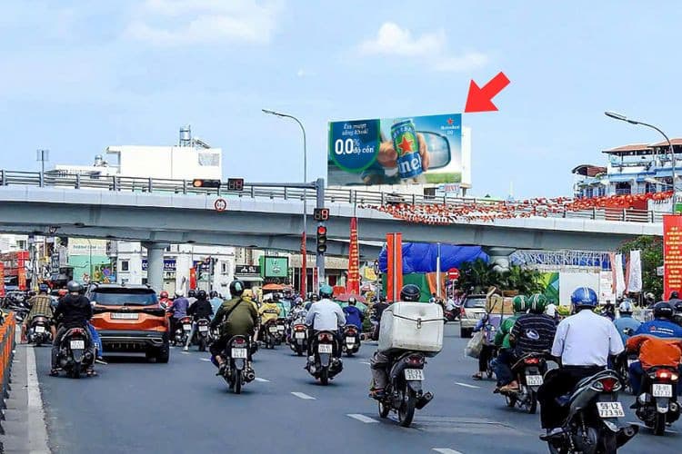 1 bảng quảng cáo ốp tường tại 254 Phạm Ngũ Lão, Phường Hạnh Thông, TP. Hồ Chí Minh